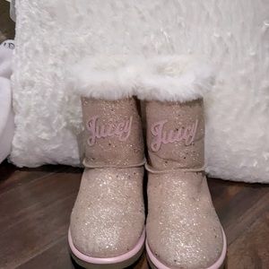 Juicy couture boots for kids size 4